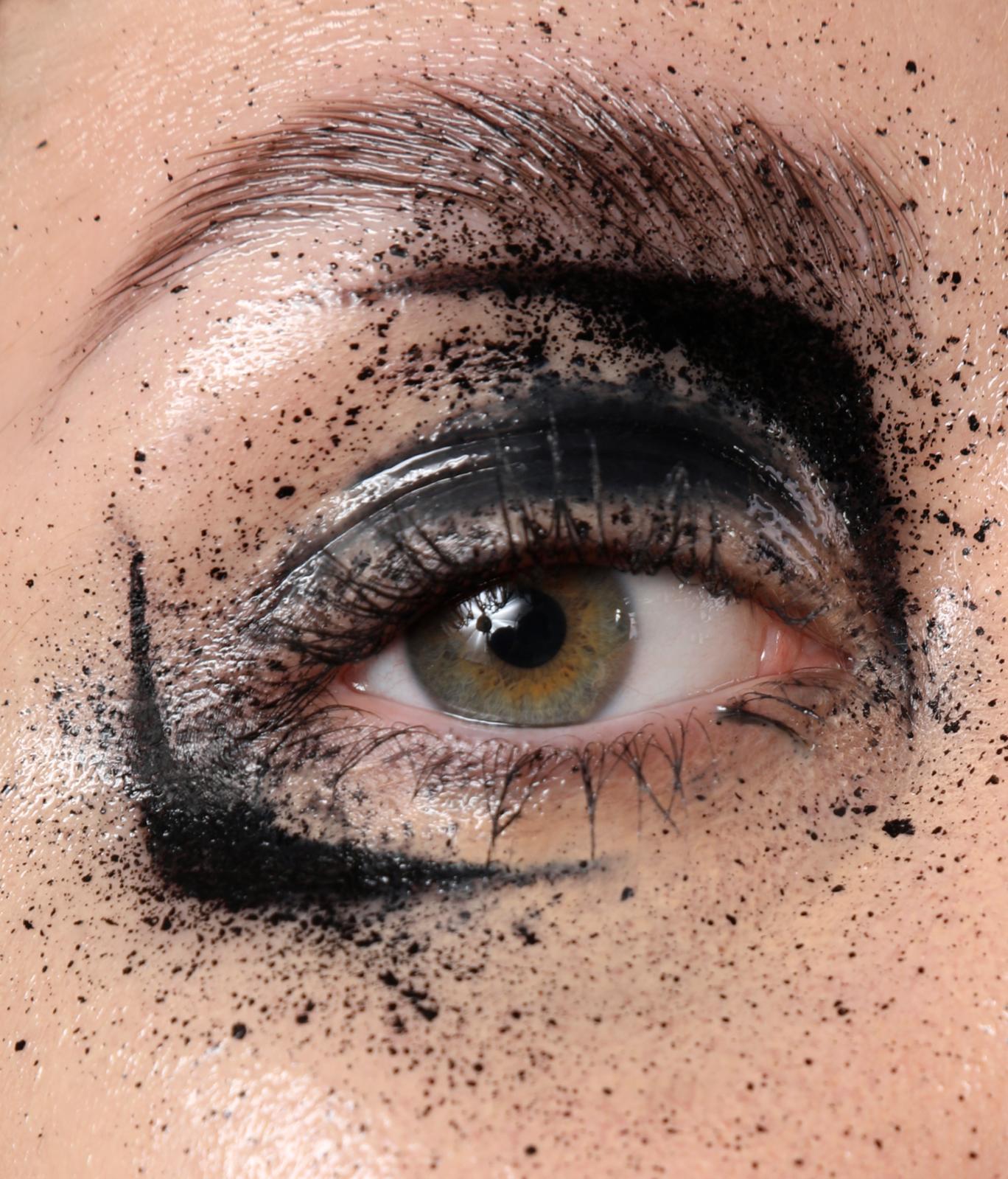 Inky Eyes